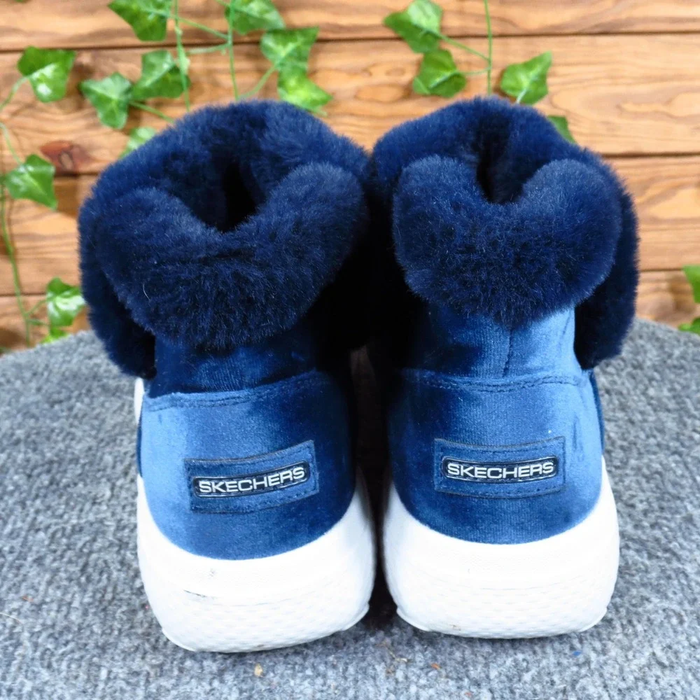 Skechers On-The-Go City 2-Cozy Vibe Womens Boot 7.5 Winter Comfort Navy Velvet